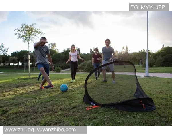 足球的触感与激情交织的瞬间探索与体验之旅