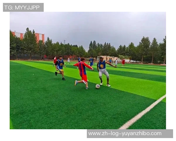 足球雪豹勇闯赛场展现激情与团结的精神之旅 足球雪豹勇闯赛场展现激情与团结的精神之旅